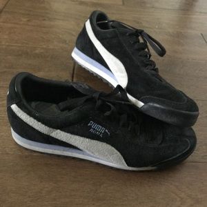Black pumas